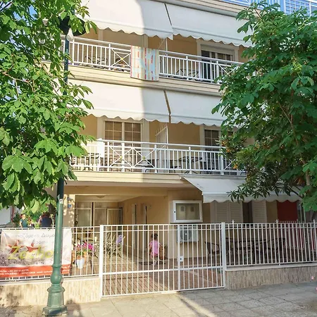 Zachos Aparthotel *
